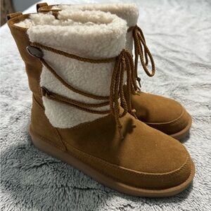 Kookaburra Cozy Tan Winter Boots